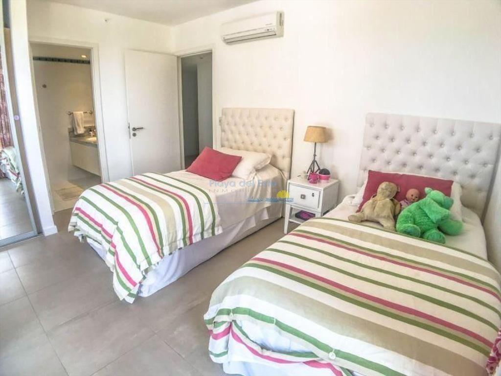 Apartamento en venta Playa Brava 3 dormitorios