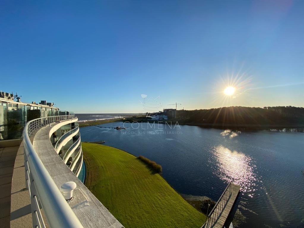 Penthouse en Venta en Terrazas de la Laguna sobre el lago f
