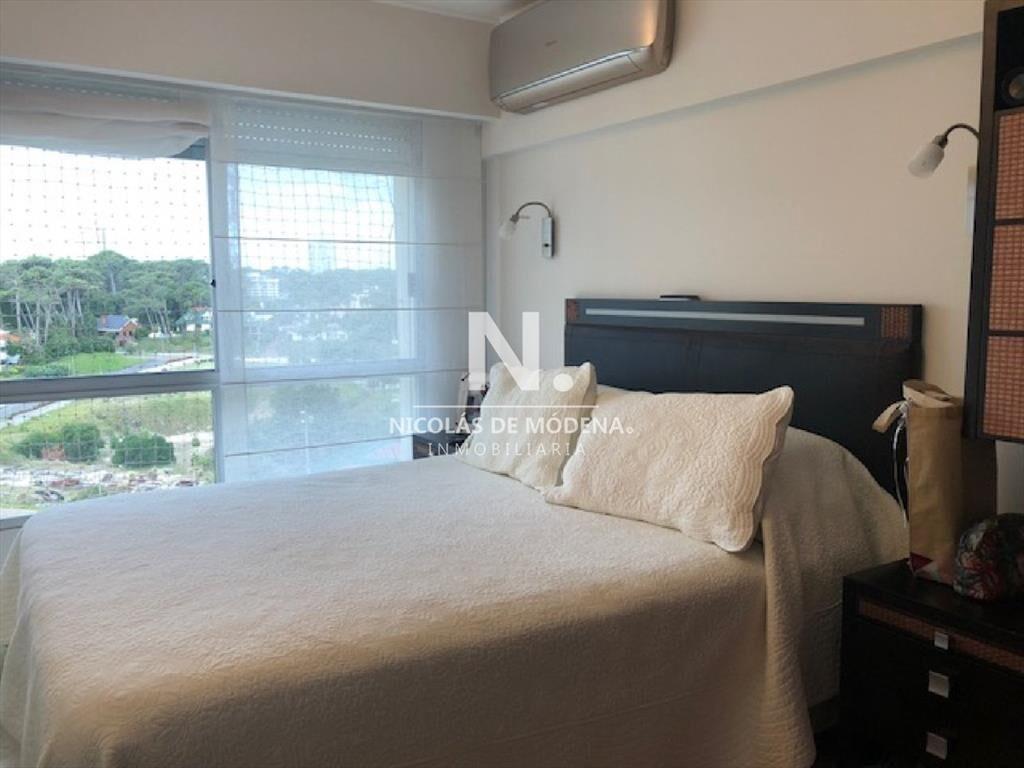Departamento de 3 dormitorios en venta.