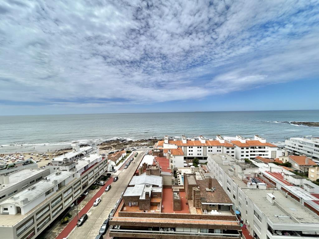 VENTA APARTAMENTO 1 DORMITORIO Y MEDIO EDIFICIO