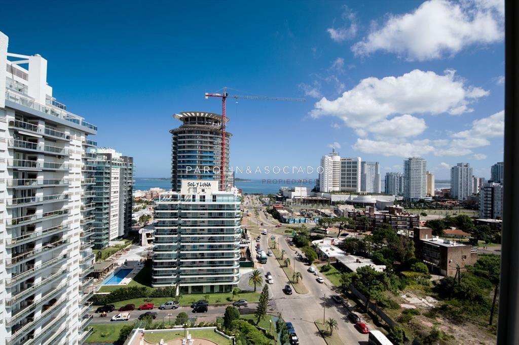 Apartamento en venta de 3 dormitorios en de Punta