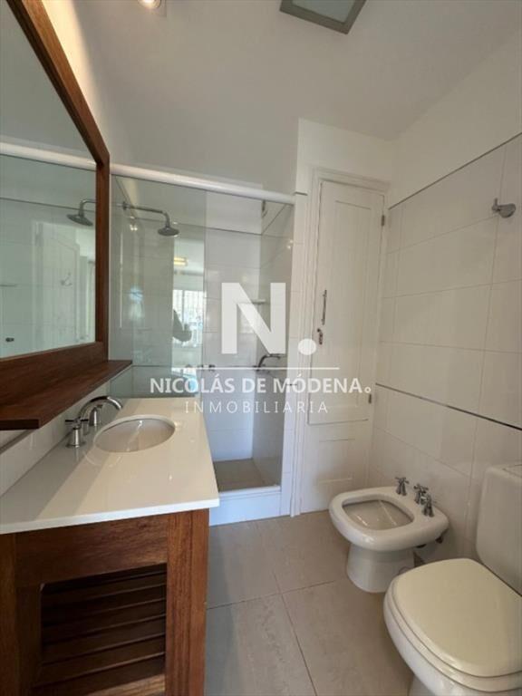 Apartamento de 3 dormitorios y 3 baños