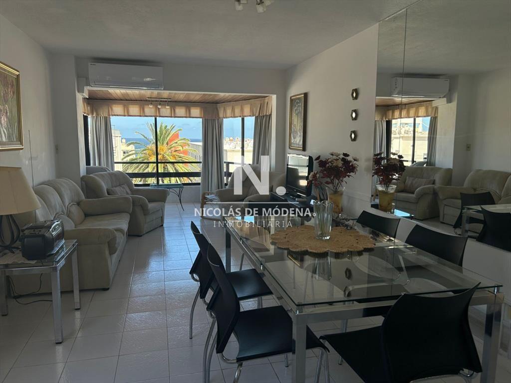 Venta de Apartamento de 3 dormitorios en la