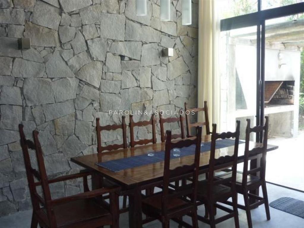 Casa en venta de 3 dormitorio en Montoya, Punta del Este.