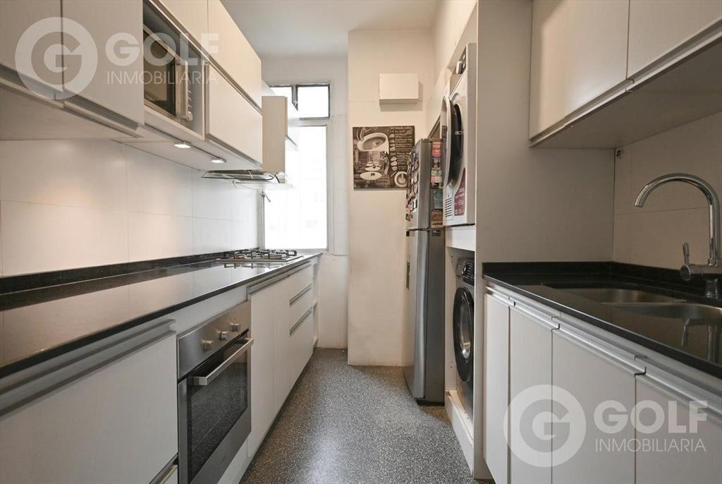 Venta de apartamento 3 dormitorios con cochera en Pocitos