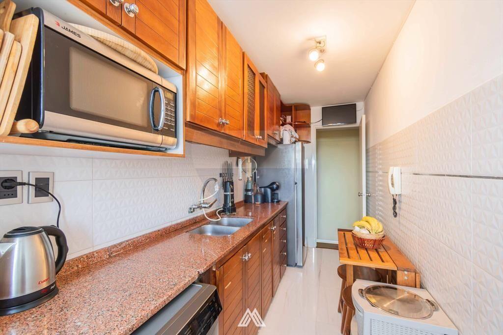 Venta Apartamento 3 Dormitorios y Garaje en Malvín