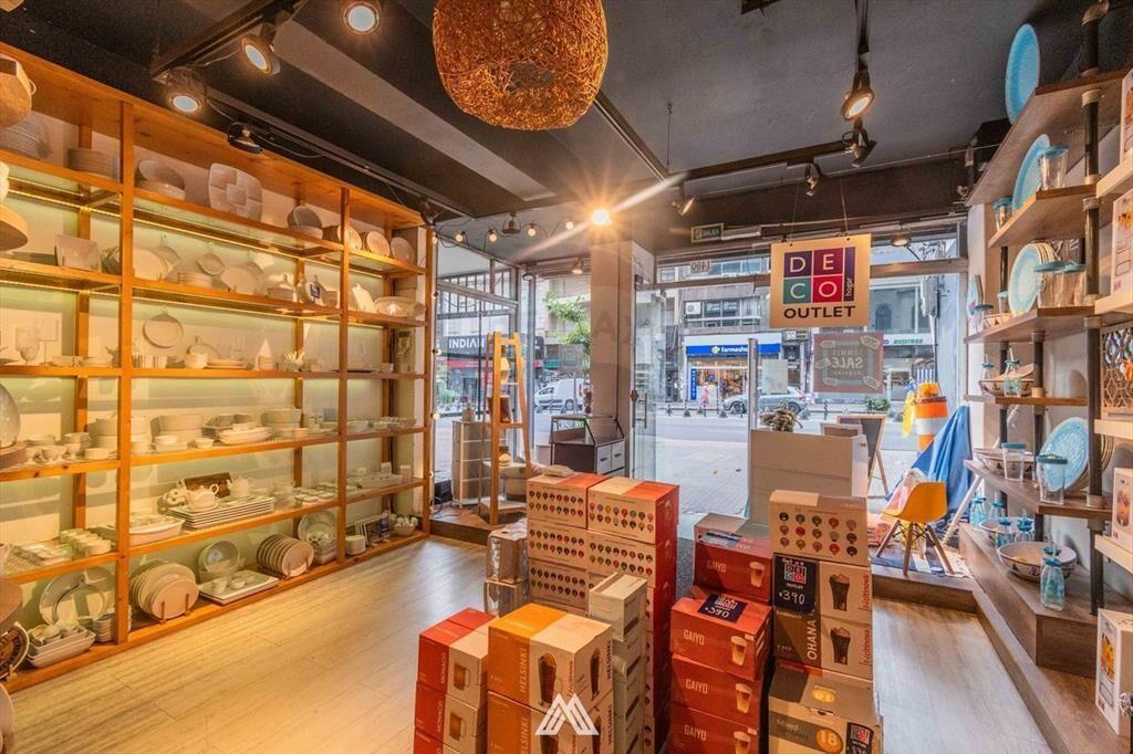 VENTA Local Comercial 18 de Julio CORDÓN