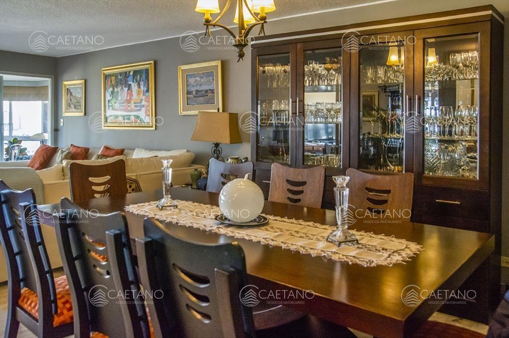 Apartamento en Roosevelt Center de 3 dormitorios
