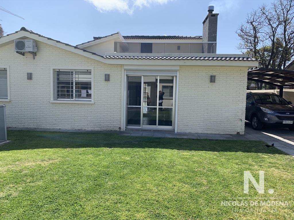 Casa de Cuatro dormitorios completamente reciclada en Venta