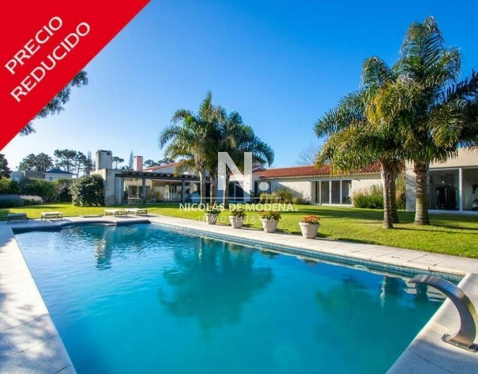 Hermosa casa en playa mansa a metros del mar, muy