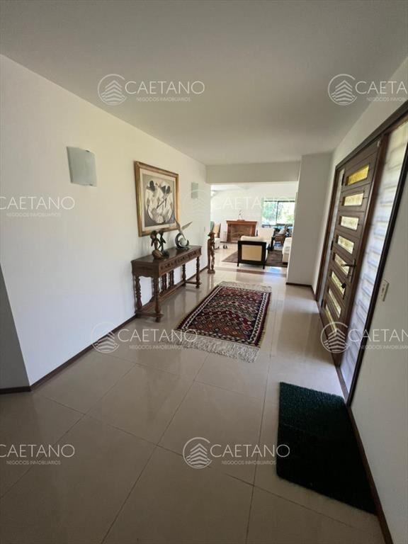 HERMOSA RESIDENCIA