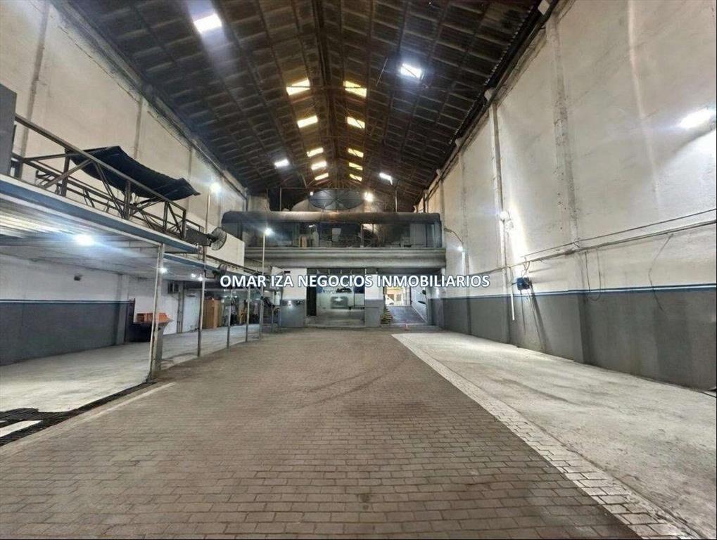 ALQUILER LOCAL COMERCIAL EN POCITOS, 1548M2 EDIFICADOS, ENT