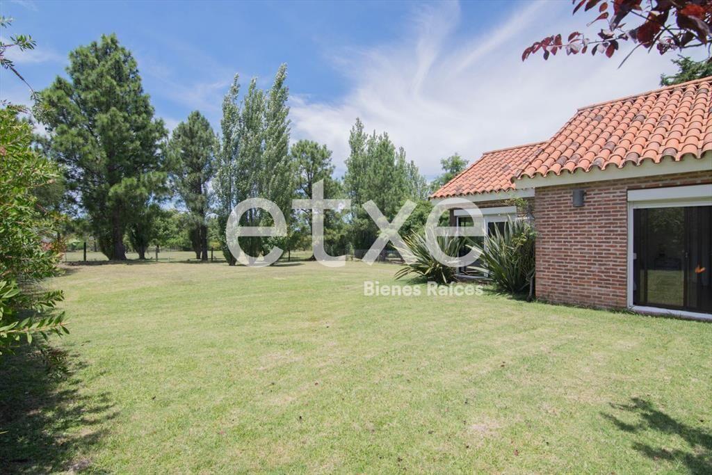 Casa en Venta en Lomas de Carrasco...