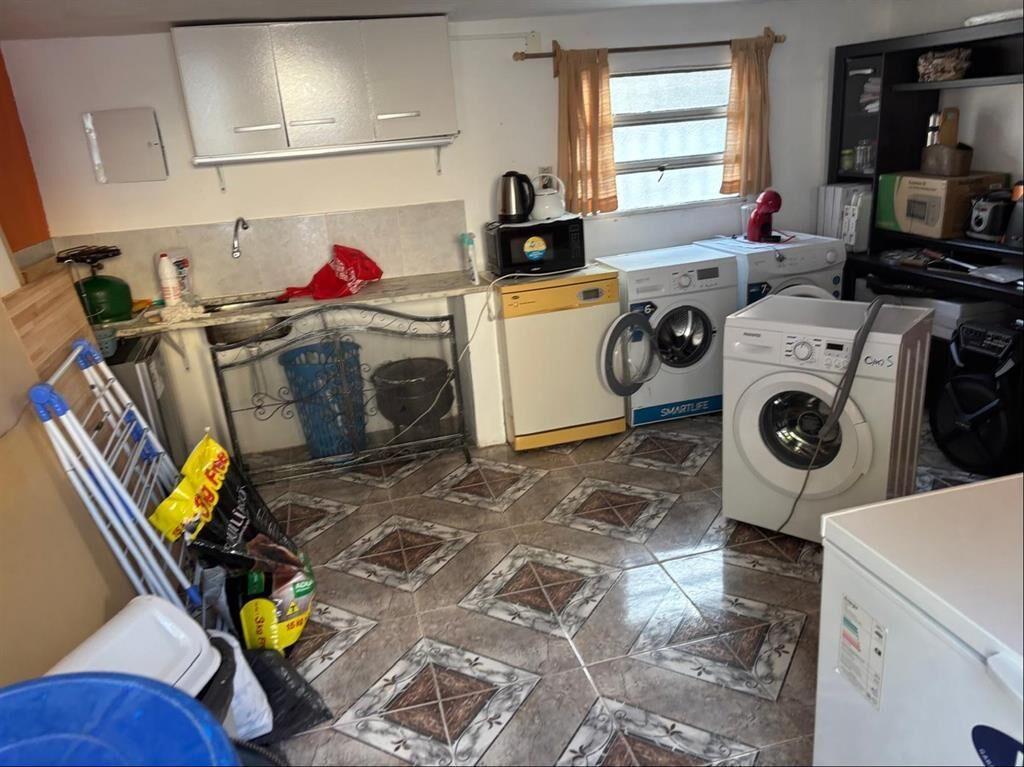 3 VIVIENDAS EN MISMO PADRÓN Solymar norte VENTA Ciudad de l