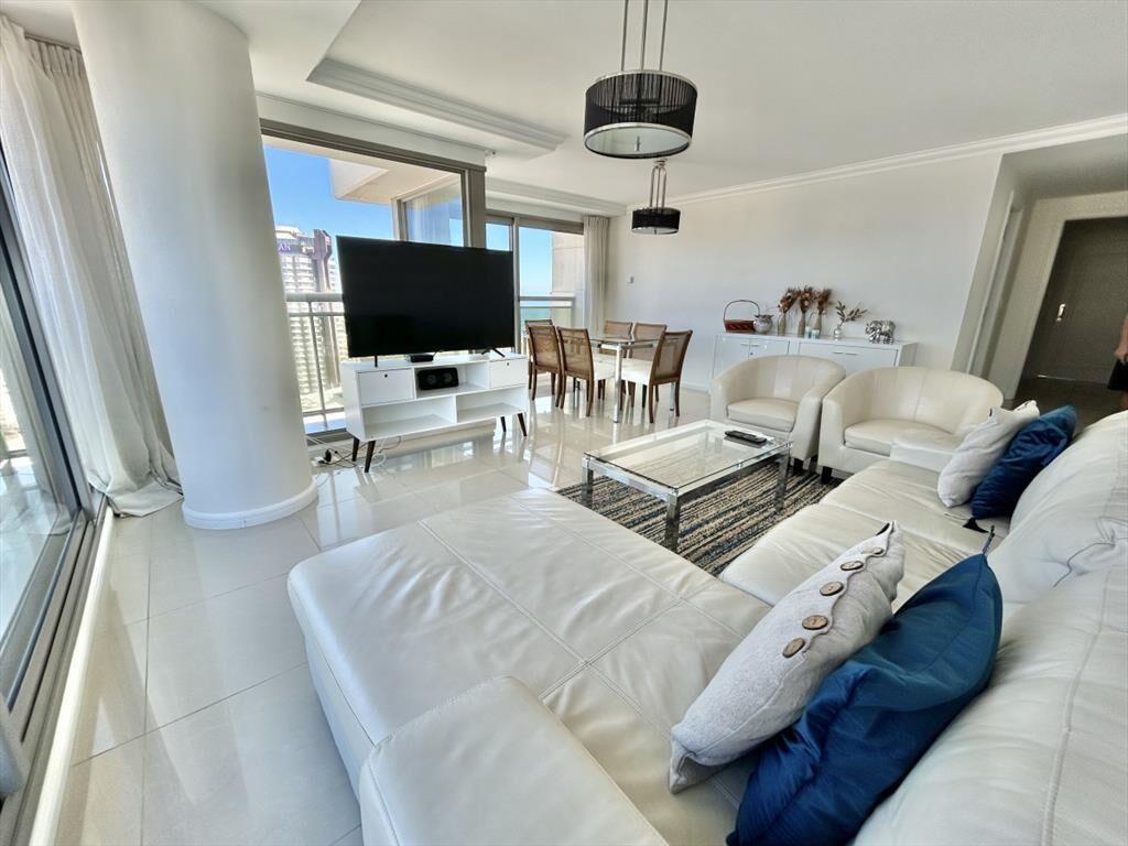 VENTA DE PENTHOUSE DE 2 DORMITORIOS EN EDIFICIO