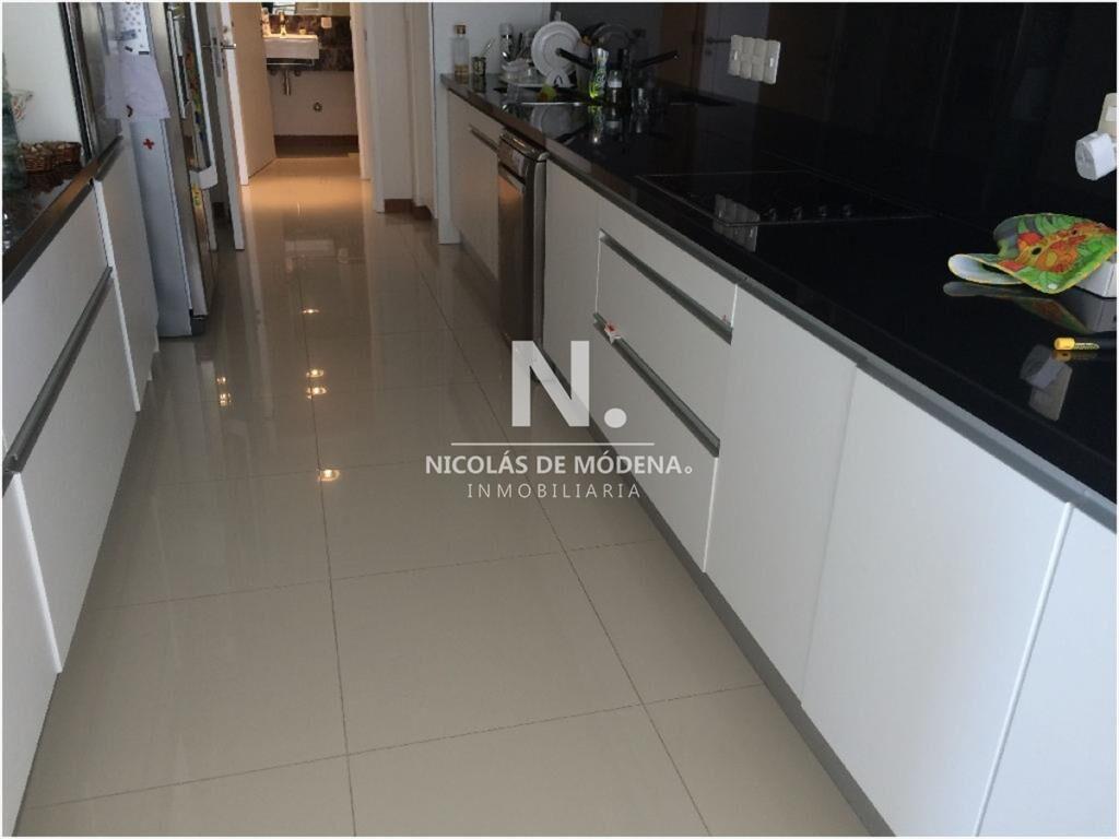 Vende gran departamento en Tiburon III, Punta del