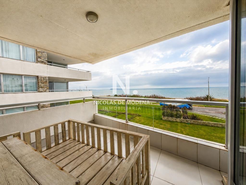 En venta comodo departamento de 3 Dormitorios en Mansa Punt