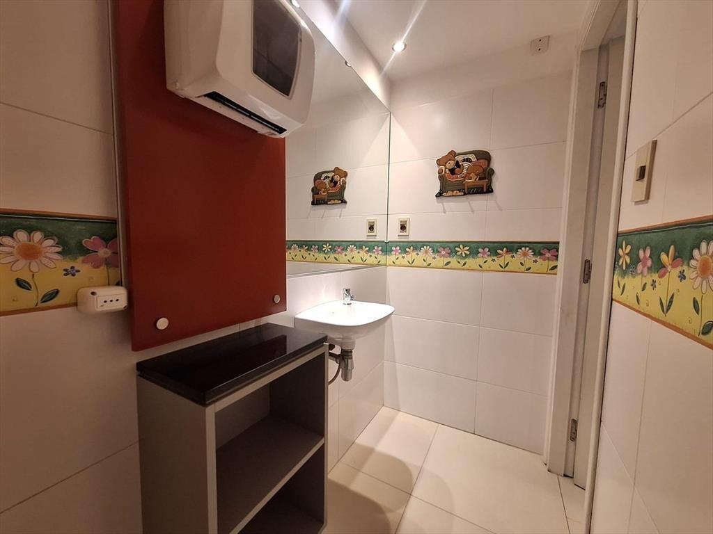 ALQUILER DE OFICINA EQUIPADA EN CIUDAD VIEJA