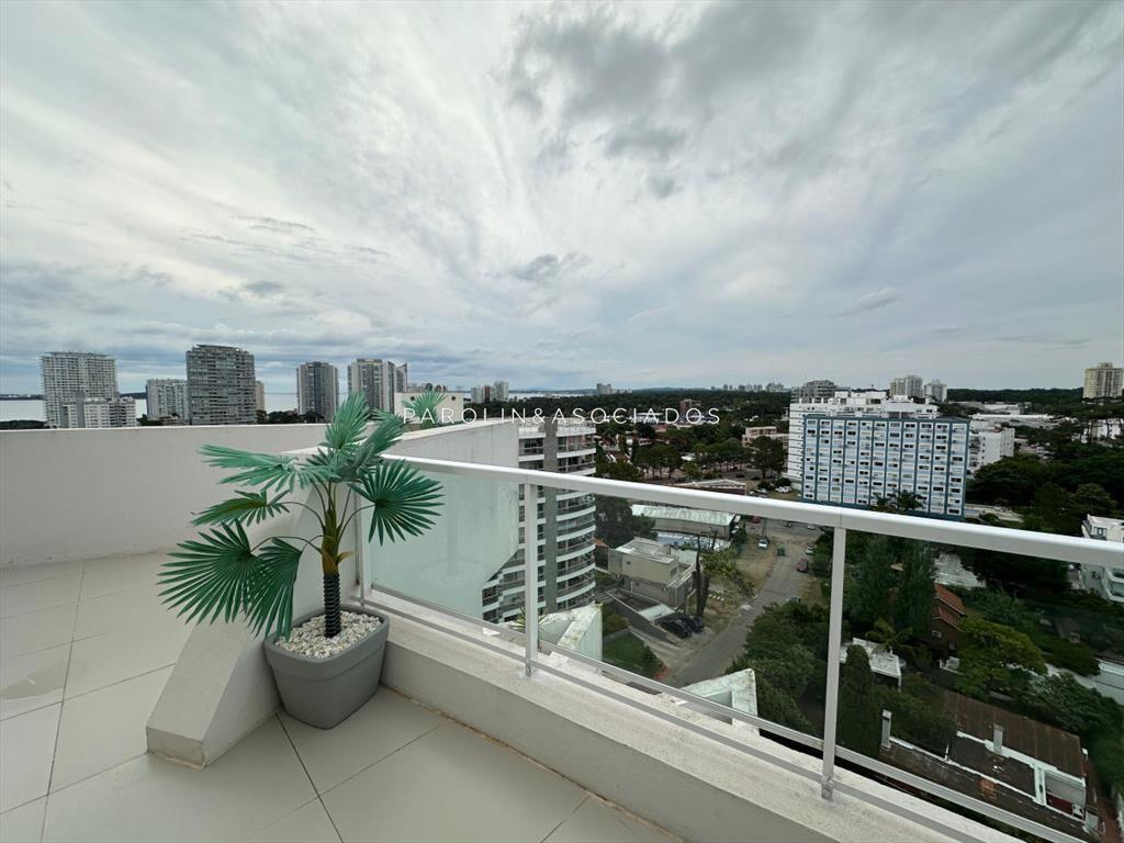 Penthouse en Venta de 3 Dormitorios en Punta del