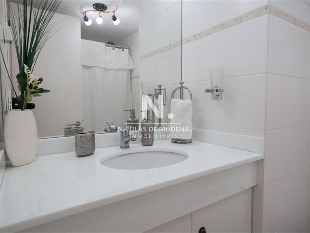 Vende apartamento de 2 dormitorios en Roosevelt,