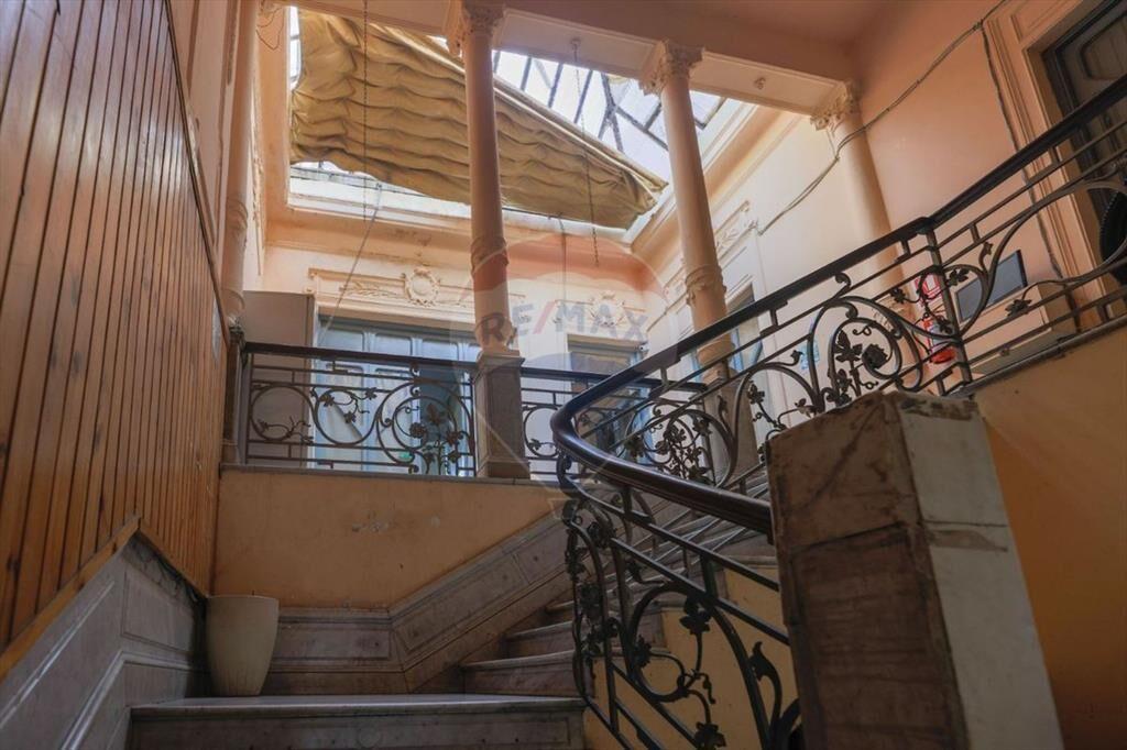 VENTA CENTRO EDIFICIO PENSION Y 2 LOCALES RENTADOS