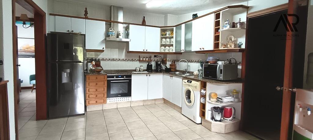 Casa en venta c/ cochera en Centro