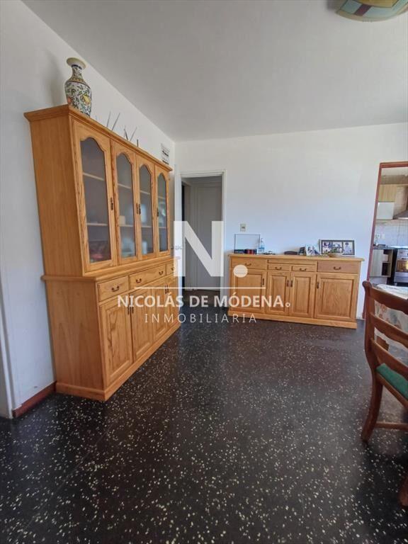 Casa de dos plantas a metros de Playa Mansa en