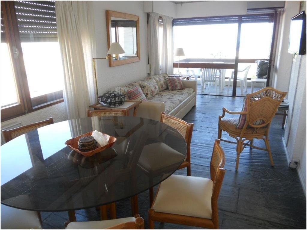 Apartamento frente a playa brava