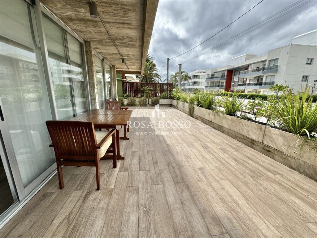 APARTAMENTO EN VENTA DE 1 DORMITORIO EN PENINSULA
