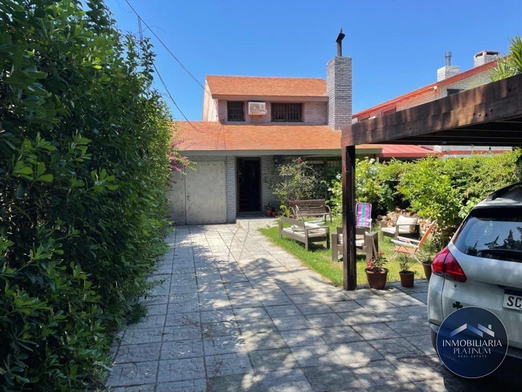 Casa en venta en Carrasco