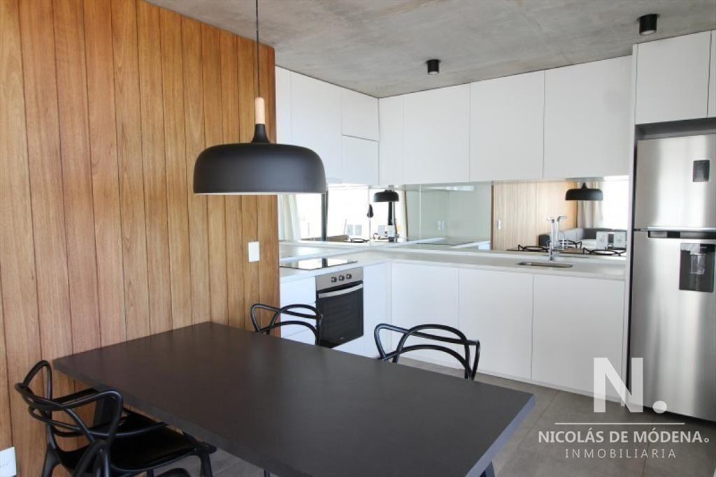 Apartamento en venta en Manantiales de 3 dormitorios con vi