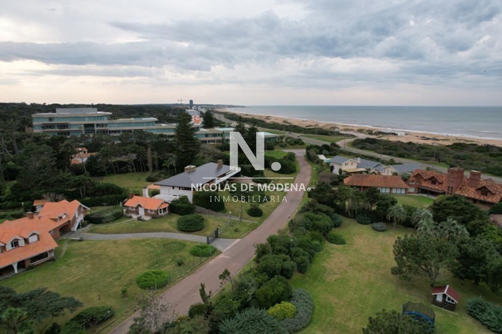 Espectacular mansion a metros del mar