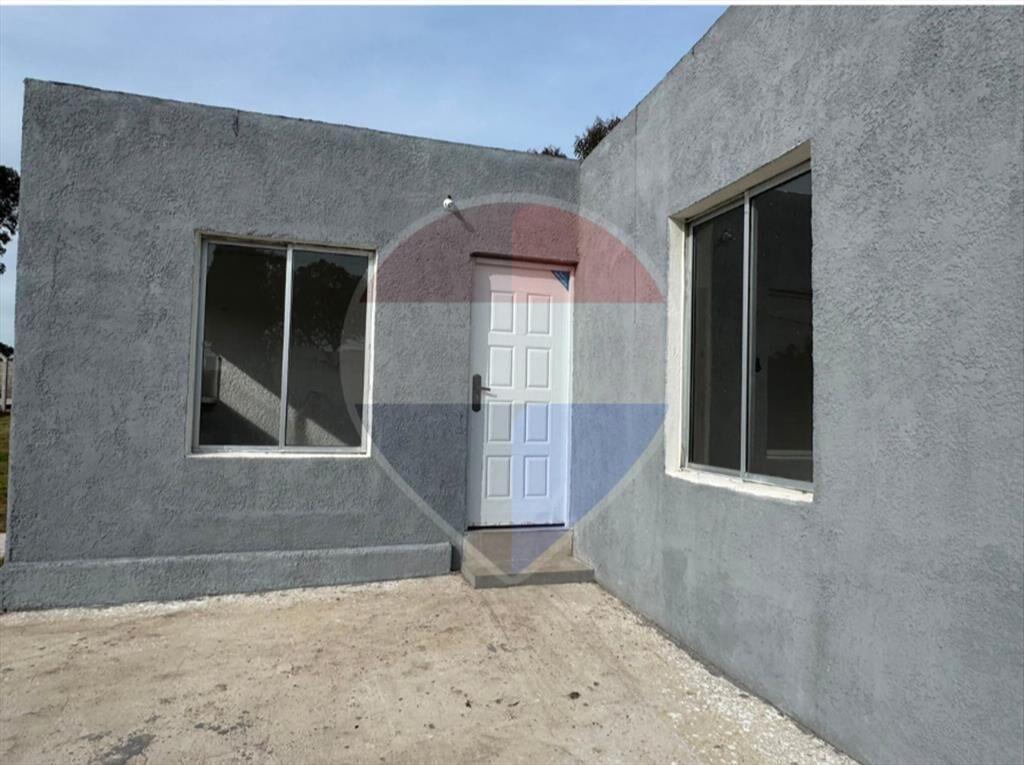 Casa con amplio terreno de 995 m2