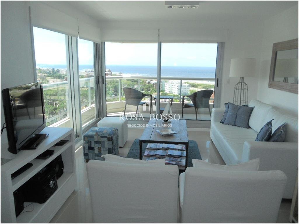 Apartamento en Brava, 2 dormitorios *