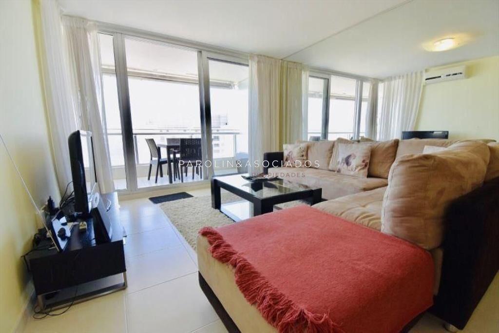Apartamento en de 2 dormitorios en venta en Punta