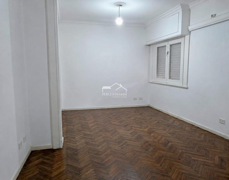 Venta apartamento 3 dormitorios amplios. Tres Cruces