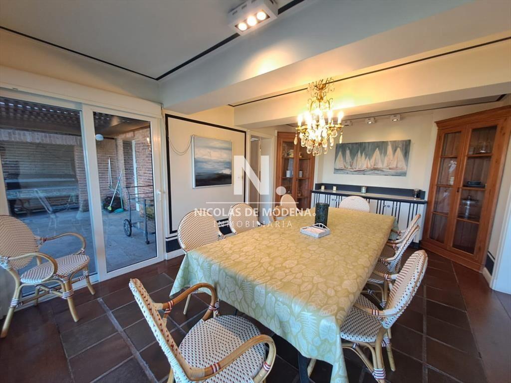 Espectacular mansion a metros del mar