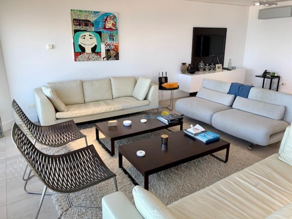Venta y alquiler temporario de apartamento de mas