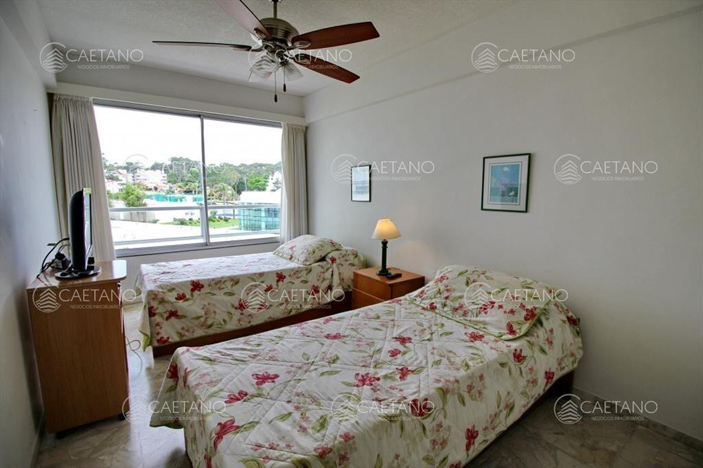 Venta apartamento de 2 y 12 dormitorios en playa