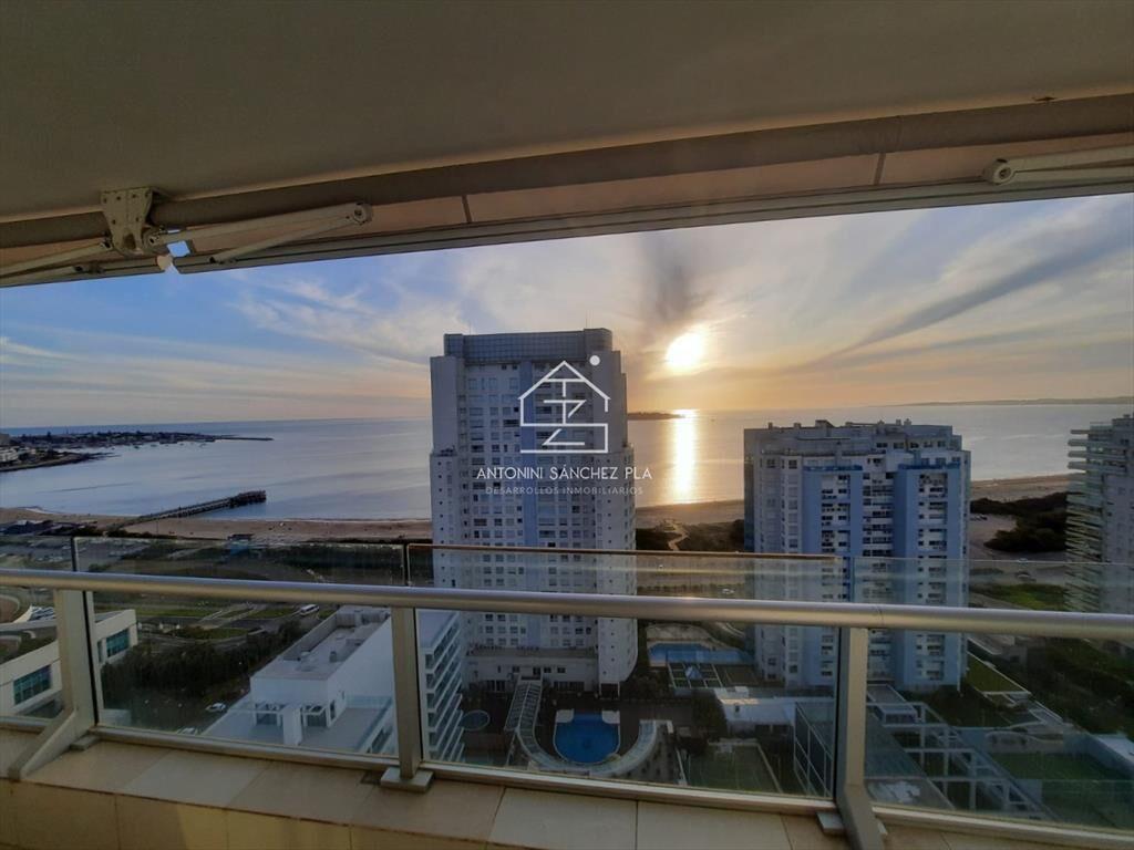 Venta Apartamento 3 Dormitorios Zona Enjoy Punta
