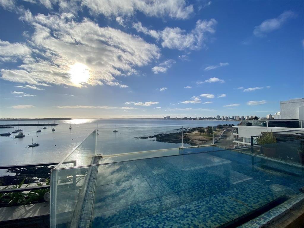 Apartamento frente al Puerto