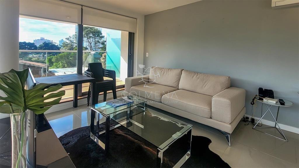 Apartamento de 2 dormitorios en venta en Punta