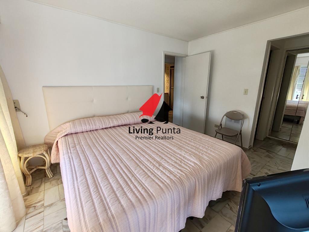 Excepcional unidad en venta. Piso alto y con las