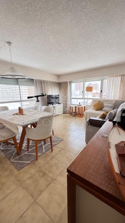Apartamento en alquiler - Peninsula cerca playa y