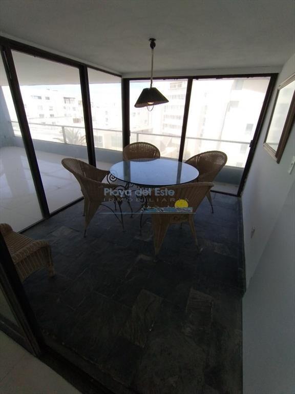 apartamento con vista a playa brava zona de