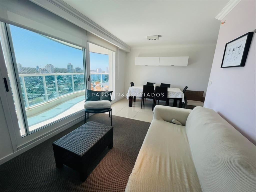 Apartamento en venta de 3 dormitorios en Casino Tower, Punt
