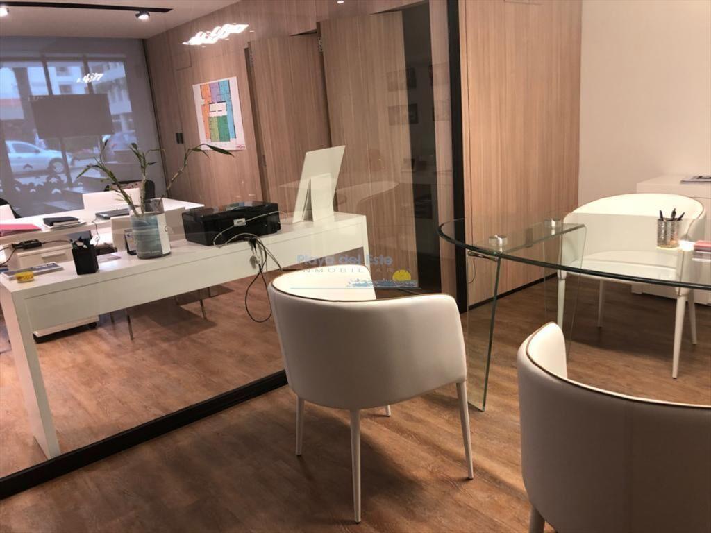 Gran Local Comercial Península