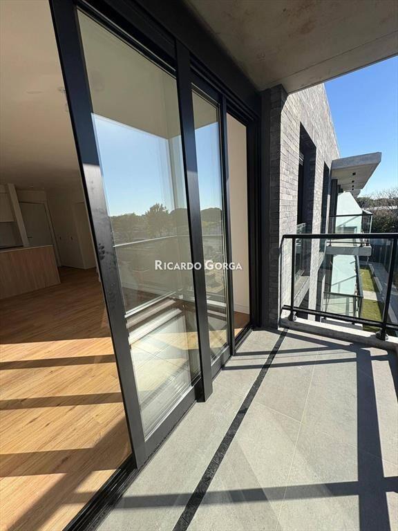 Apartamento en alquiler 1 dormitorio con cochera A ESTRE...