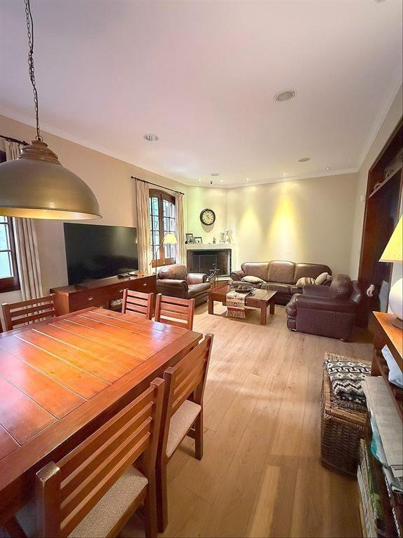 Casa Venta. 4 dorm,3 baños, patio c/parrillero, gje x 3