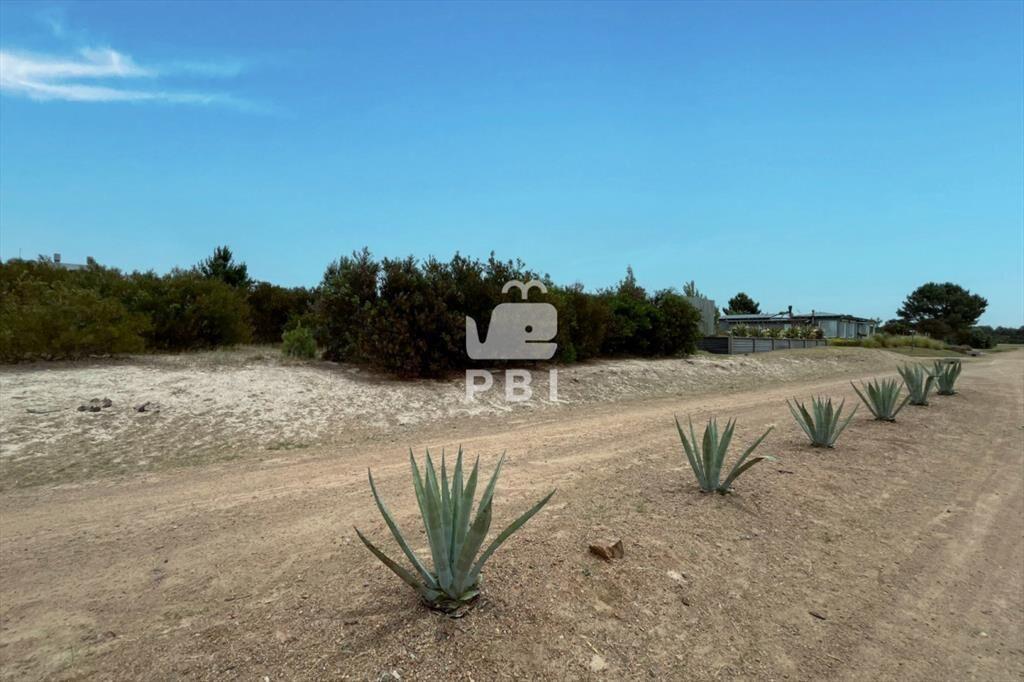 Terreno en venta en Pueblo del Mar, Canelones - :